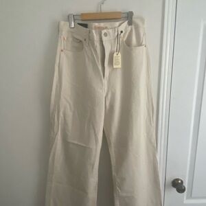 Levi’s Cream Ribcage Wide Leg Women's Jeans NWT